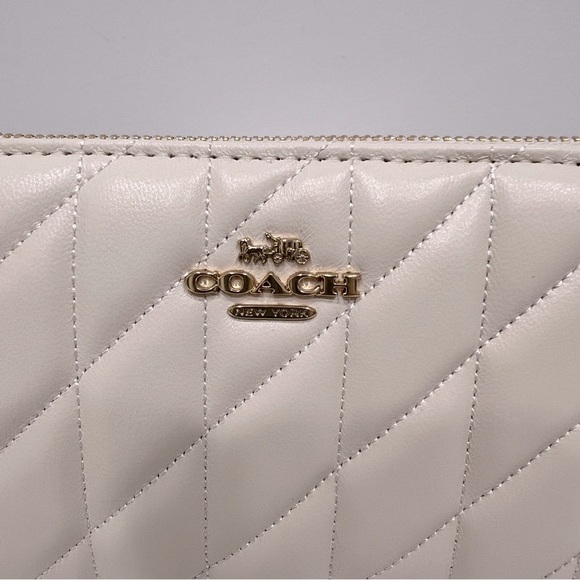 NWT - Coach Medium Id Zip Wallet With Quilting - GOLD/CHALK - Picture 7 of 11
